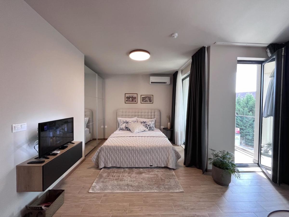 Azur Alegria Studio - Free Parking & Pool سينتس قسطنطين وهيلينا المظهر الخارجي الصورة