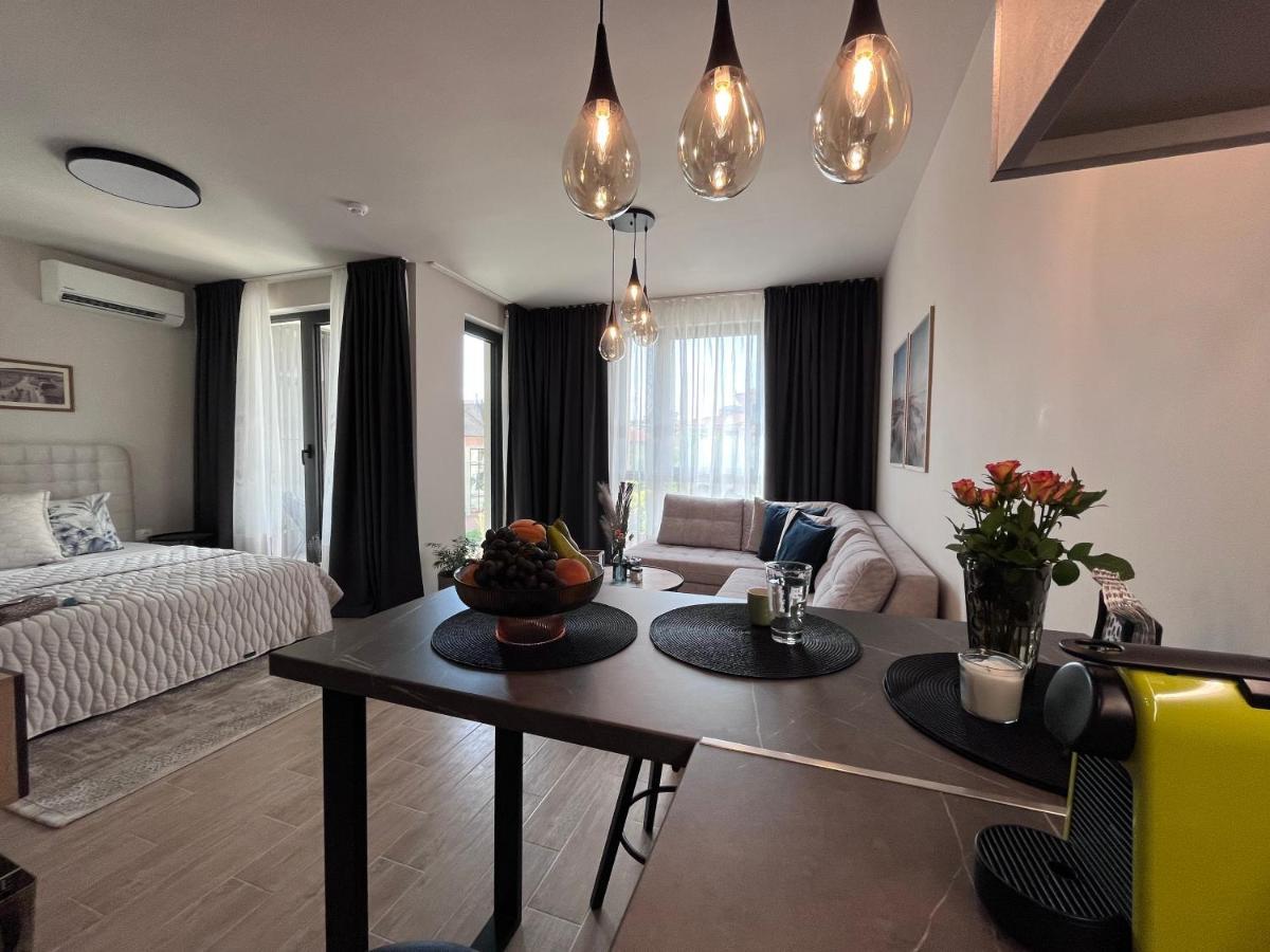 Azur Alegria Studio - Free Parking & Pool سينتس قسطنطين وهيلينا المظهر الخارجي الصورة